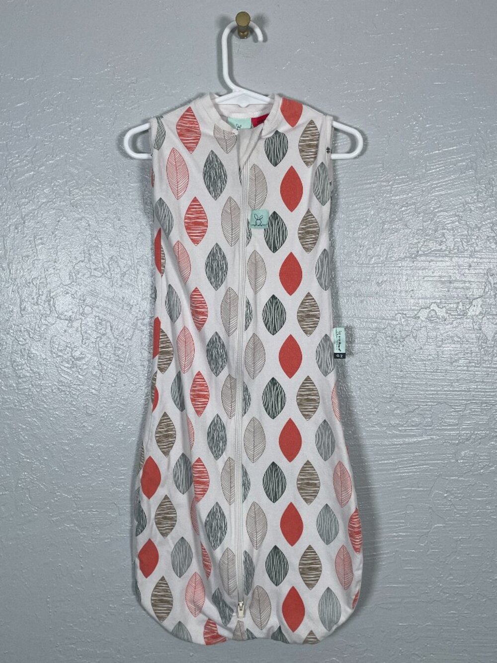 ergoPouch 3-12 Month Jersey Sleep Suit Sack 0.2 TOG Leaf Print Organic Cotton